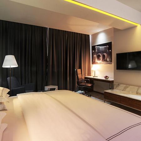 Krystal Urban Guadalajara Hotel Kültér fotó
