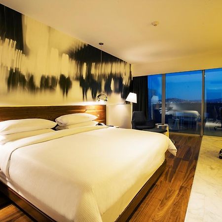 Krystal Urban Guadalajara Hotel Kültér fotó