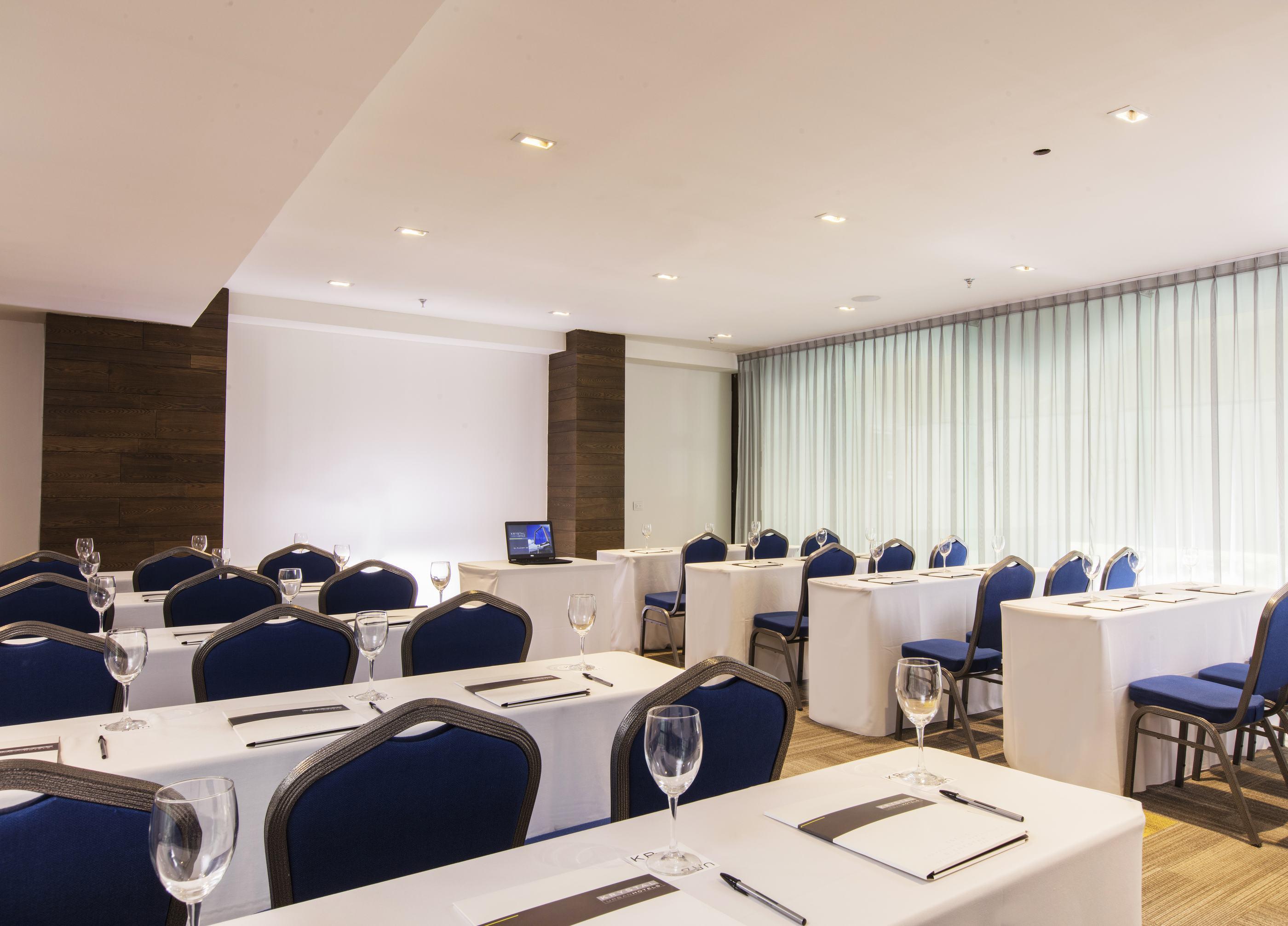 Krystal Urban Guadalajara Hotel Kültér fotó