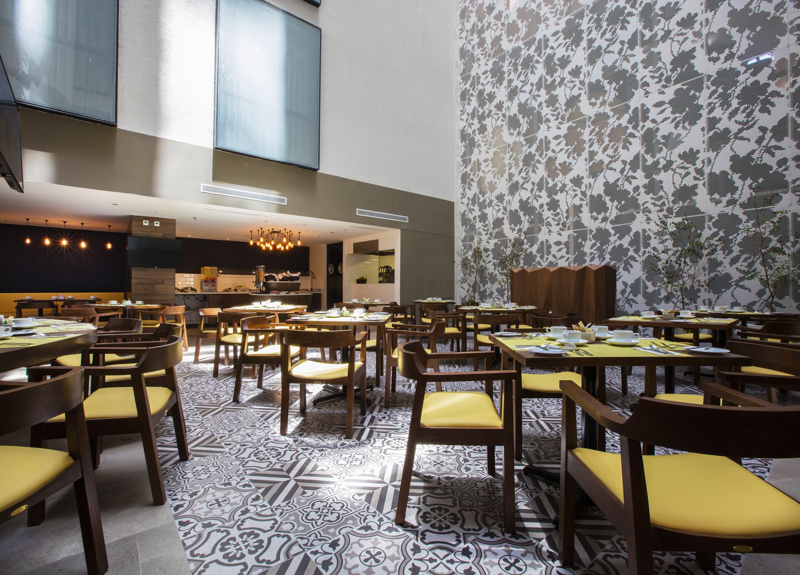 Krystal Urban Guadalajara Hotel Kültér fotó