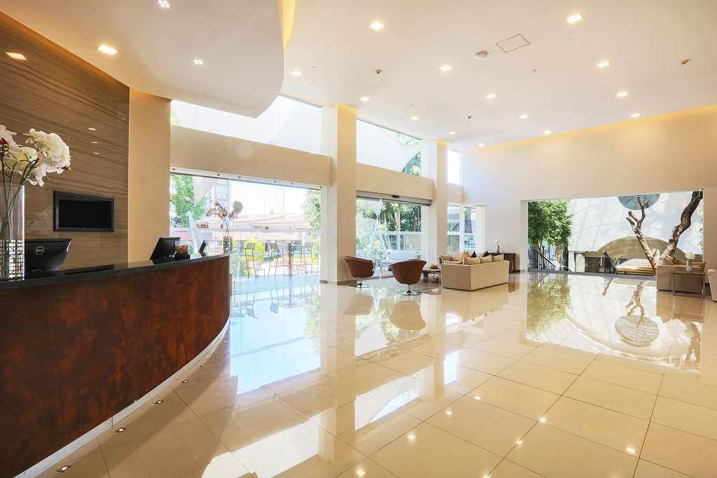 Krystal Urban Guadalajara Hotel Beltér fotó