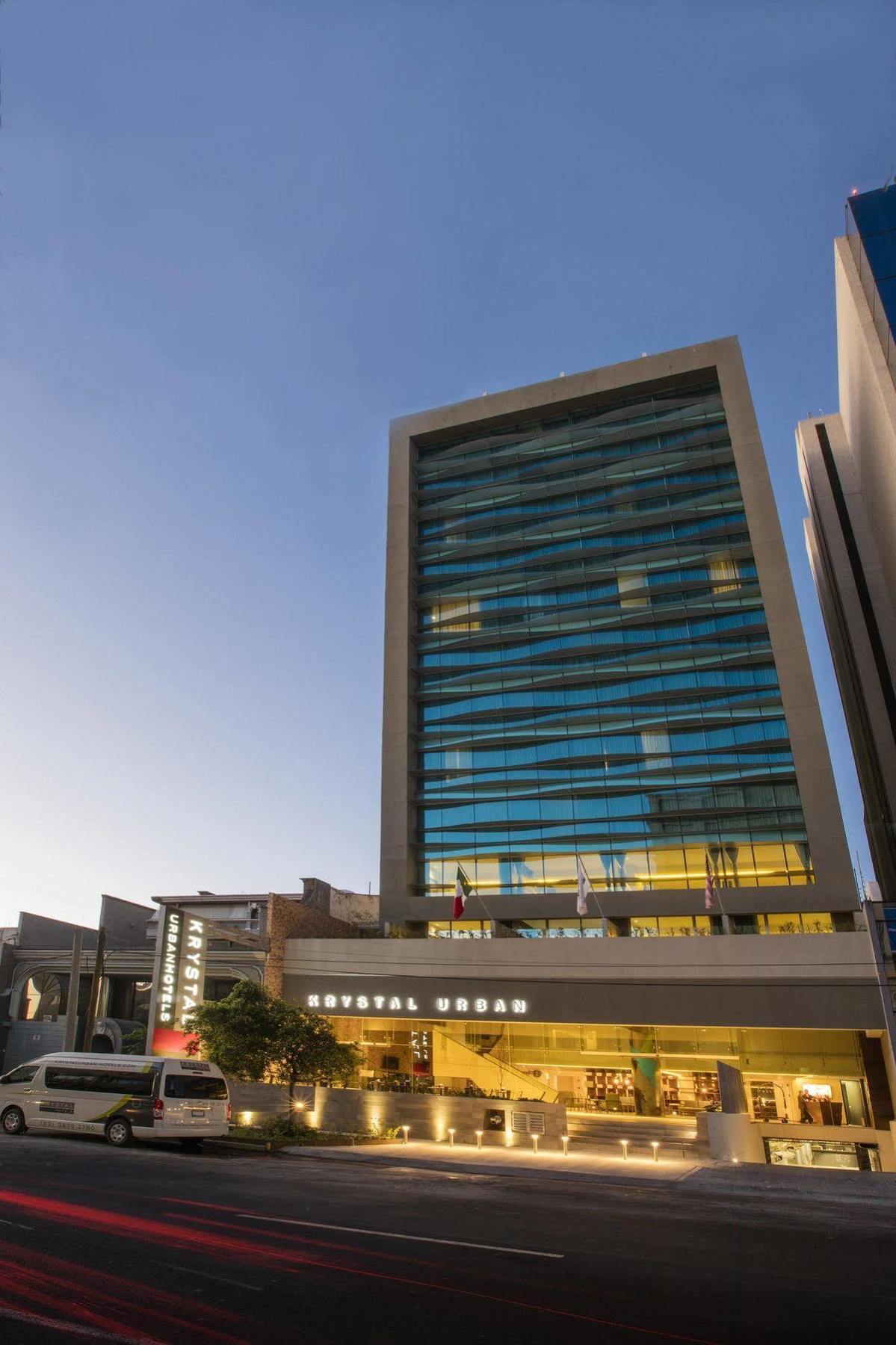 Krystal Urban Guadalajara Hotel Kültér fotó