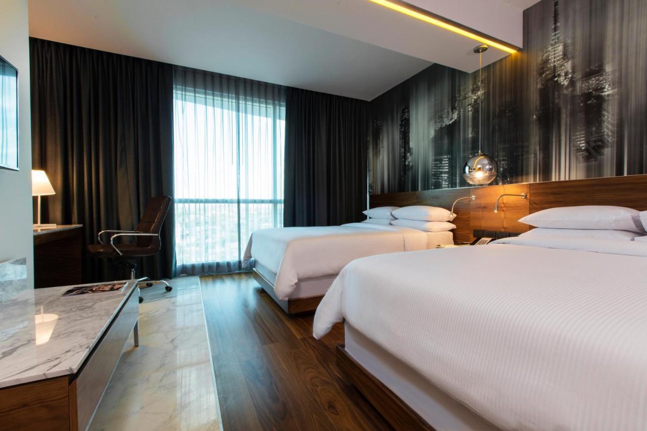 Krystal Urban Guadalajara Hotel Kültér fotó